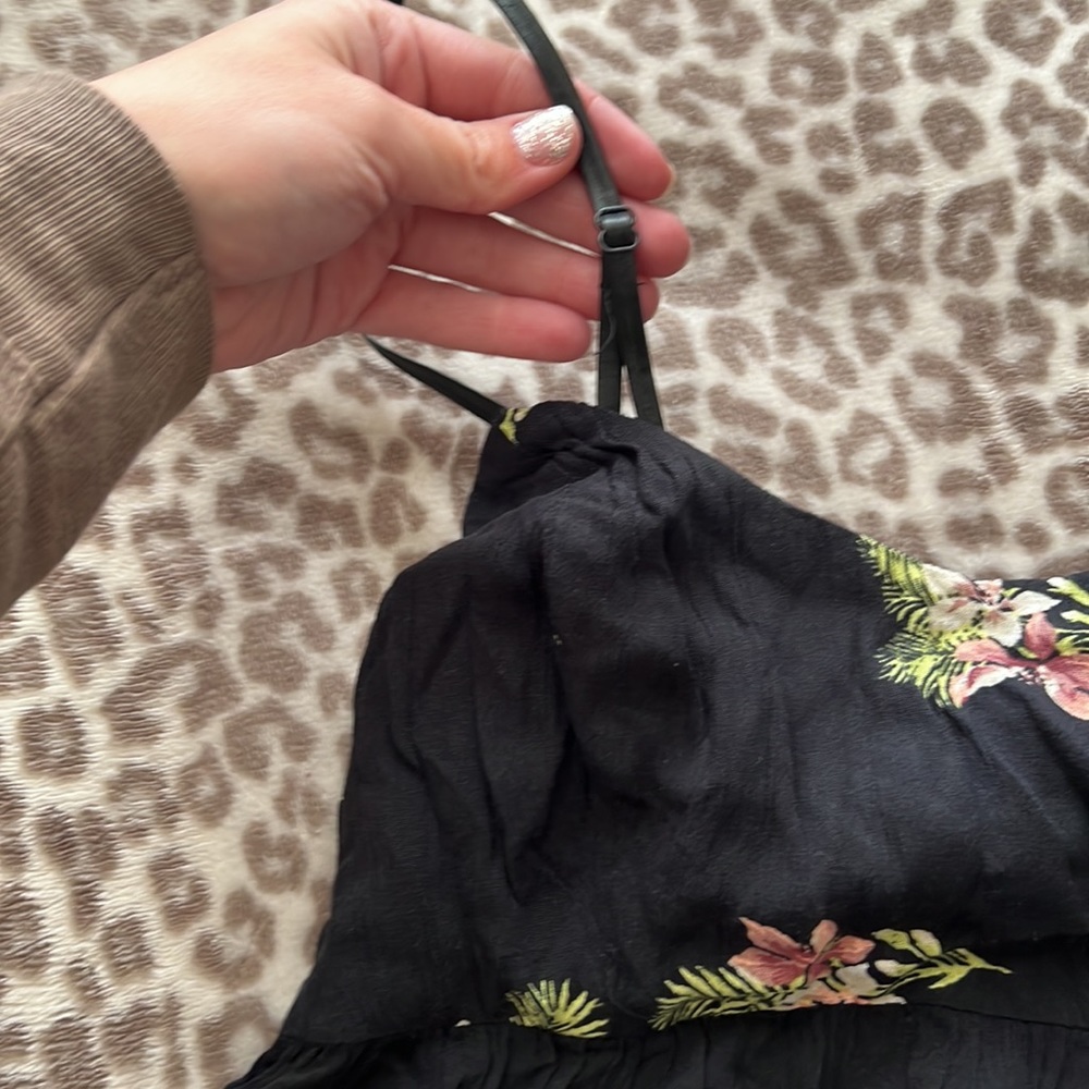 Volcom black tropical floral open back tank top blouse size xs - Picture 2 of 6